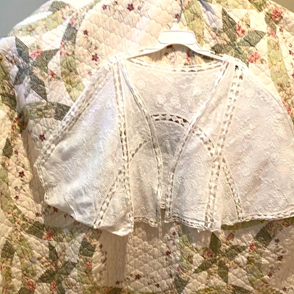Kimono cover lace and cut work. Cotton no tags